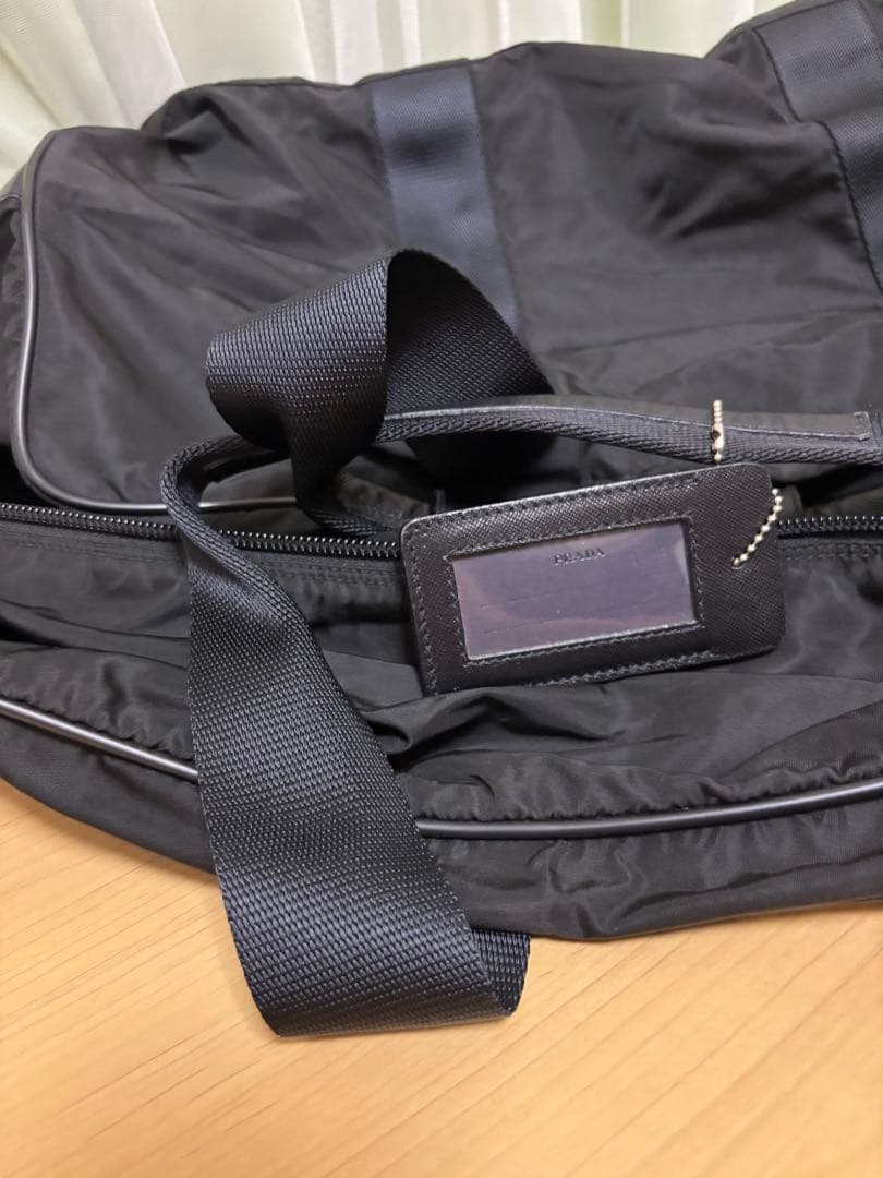 PRADA 黒 ナイロン ボストンバッグ　ショルダー付き　旅行バック