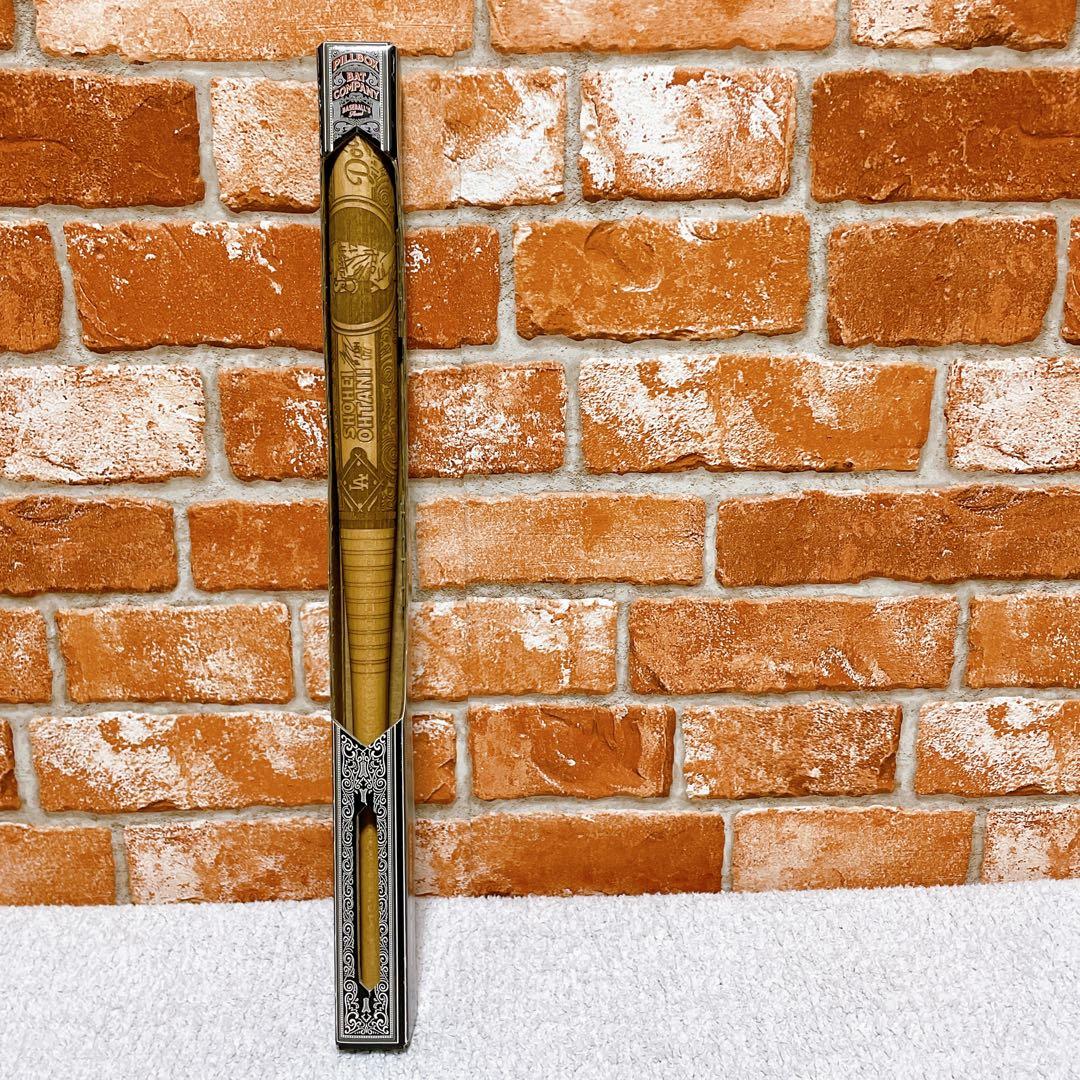 ドジャース　大谷翔平　ユニフォーム（L）　ボール　木製ミニバット