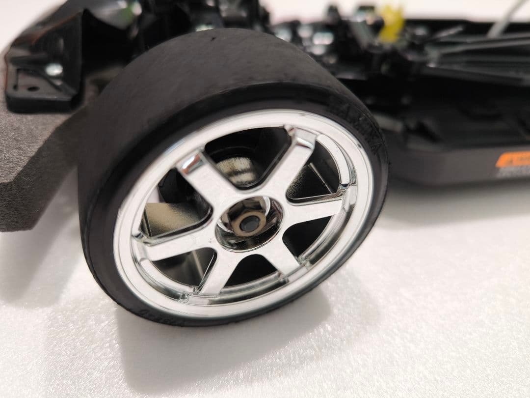 タミヤTT-02 トヨタGR 86　ドリフトタイヤ付き