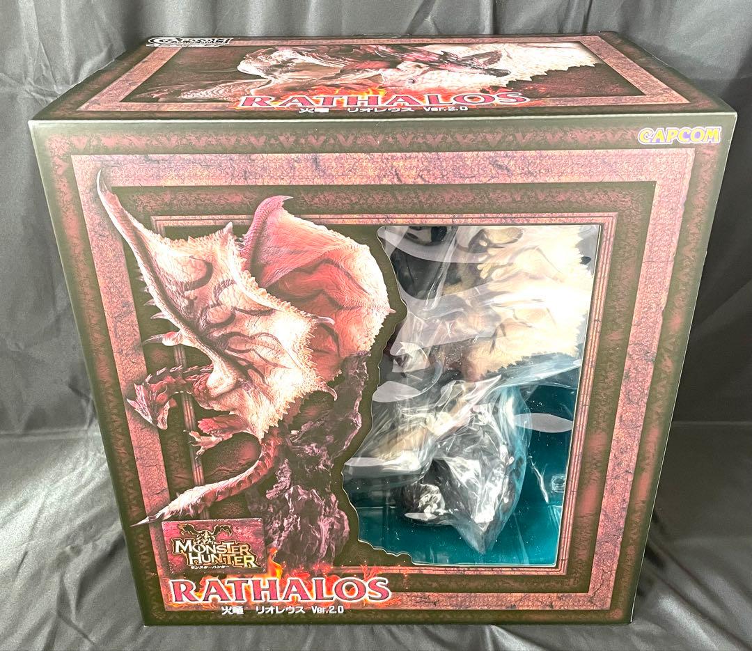 ✨(火竜)リオレウス&✨(雌火竜)リオレイア　フィギュア