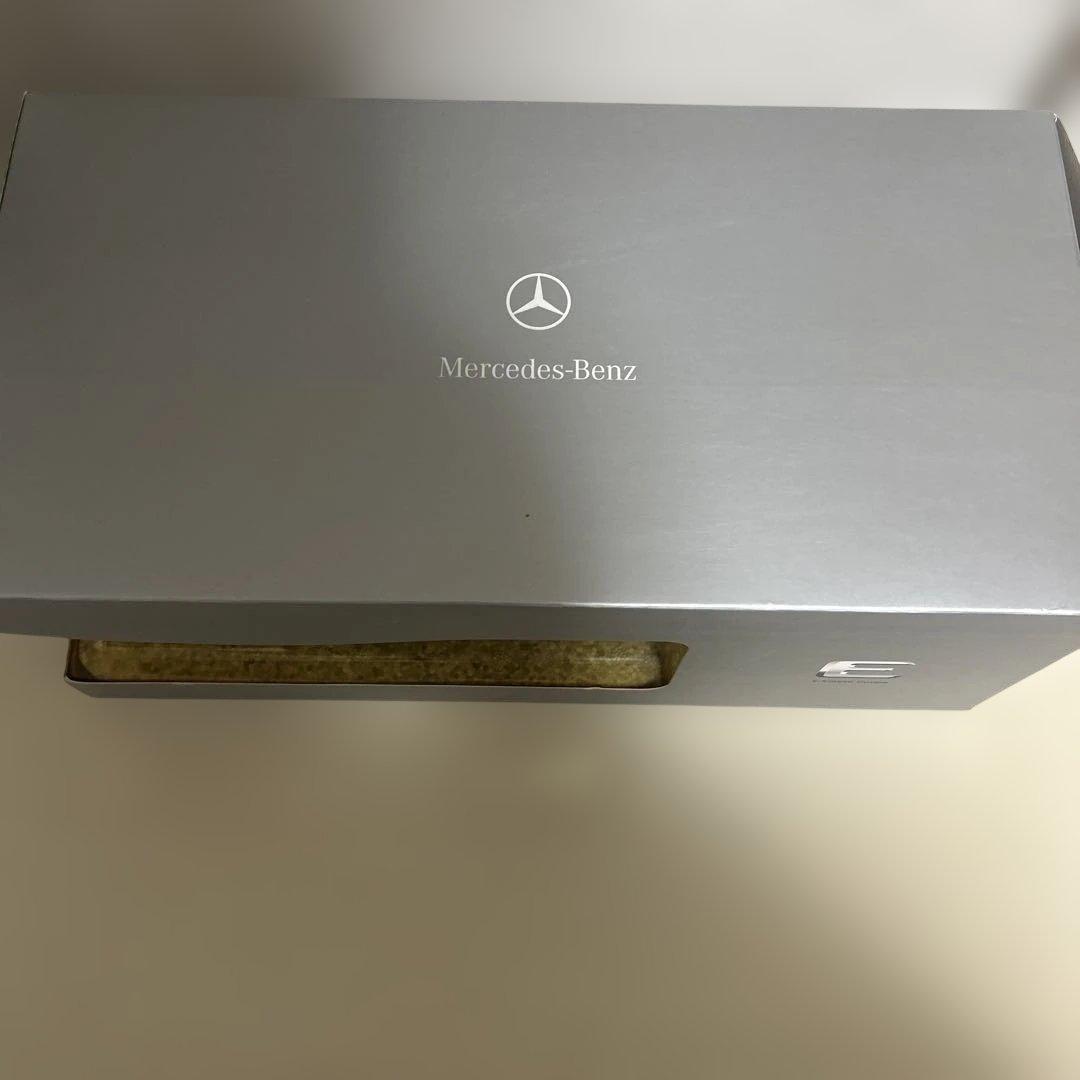 自動車 Norev Mercedes-Benz E klasse coupe 1:18