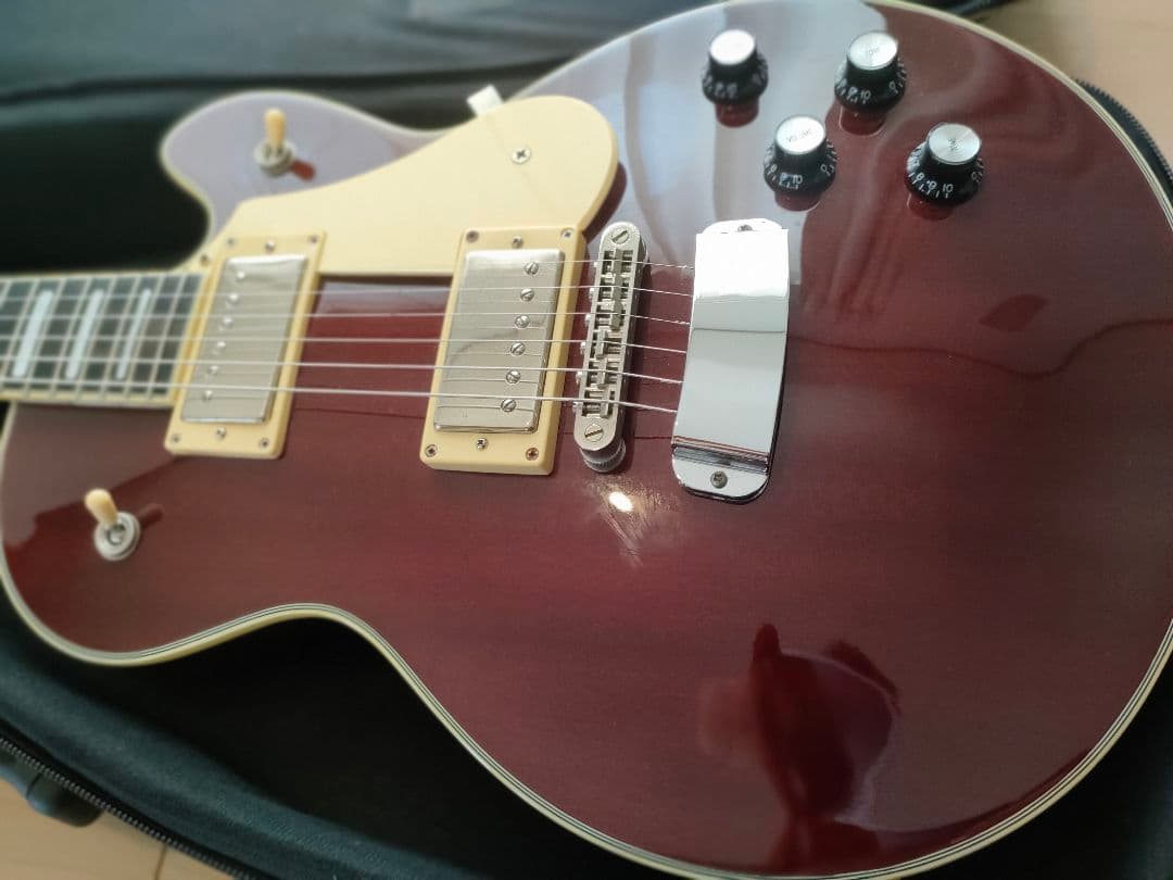 HAGSTROM SWEDE　いい状態　２０１６年の定価税別125000円です。