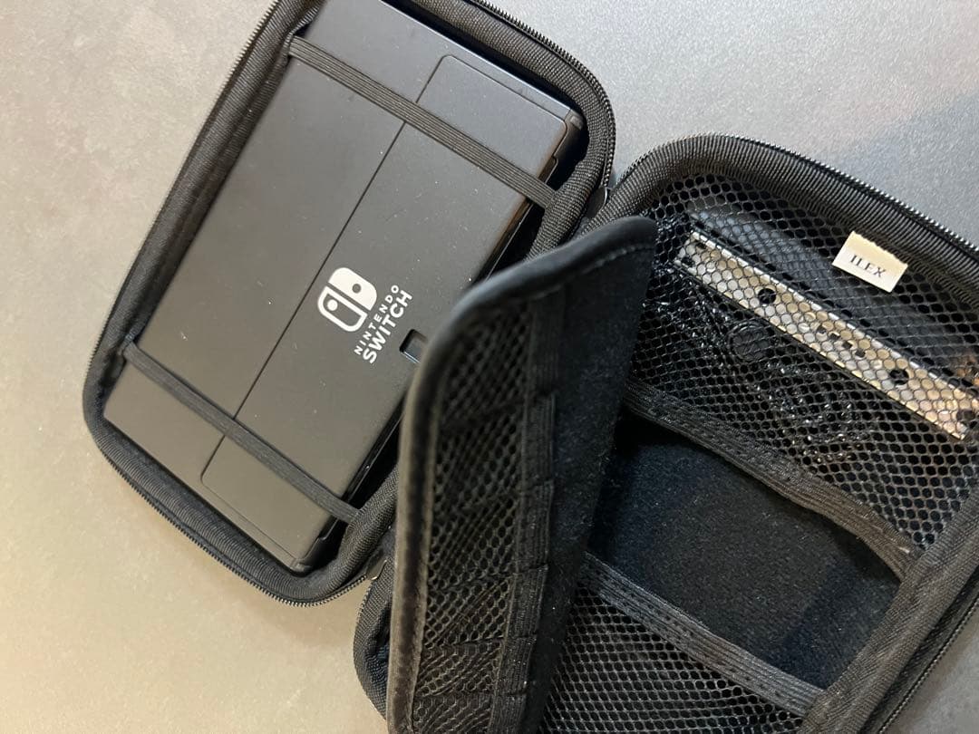 K 【動作確認済】Nintendo Switch本体 プロコン付きジョイコン無し