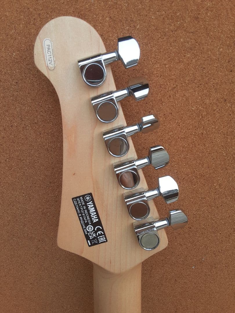 YAMAHA エレキギター PAC112V