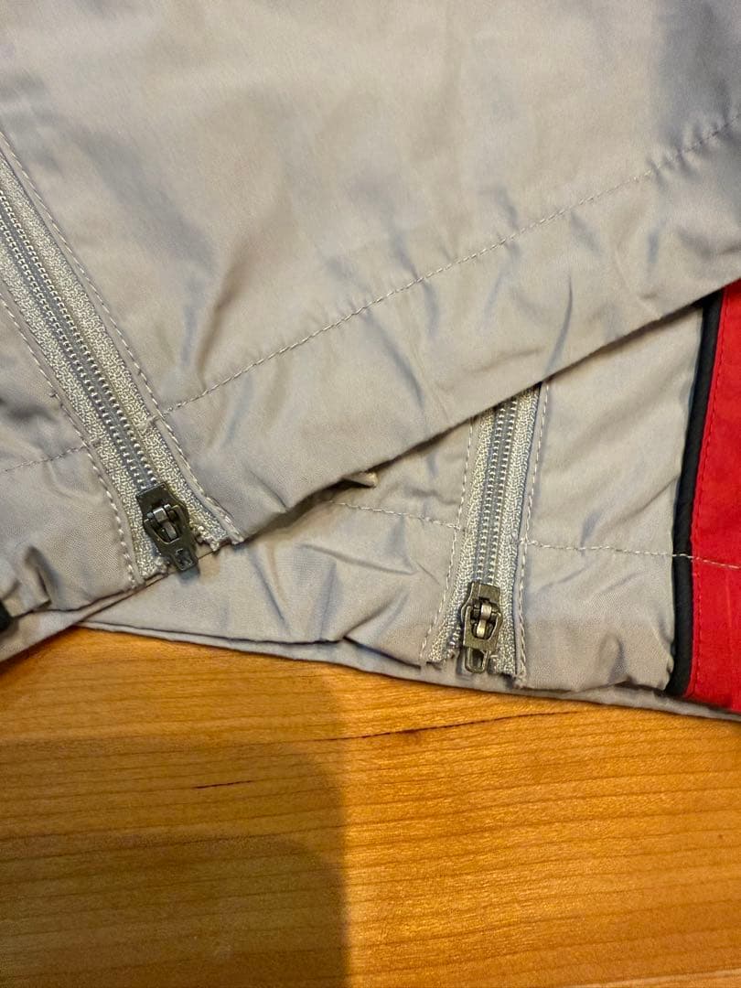 新品同様　サッカー　ナイキ　NIKEナイロン ピステ 上下セット　Lサイズ