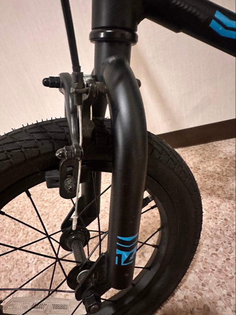 HARO BMX バイク ブラック・ブルー　14イン補助輪　　渋谷区引き取り限定