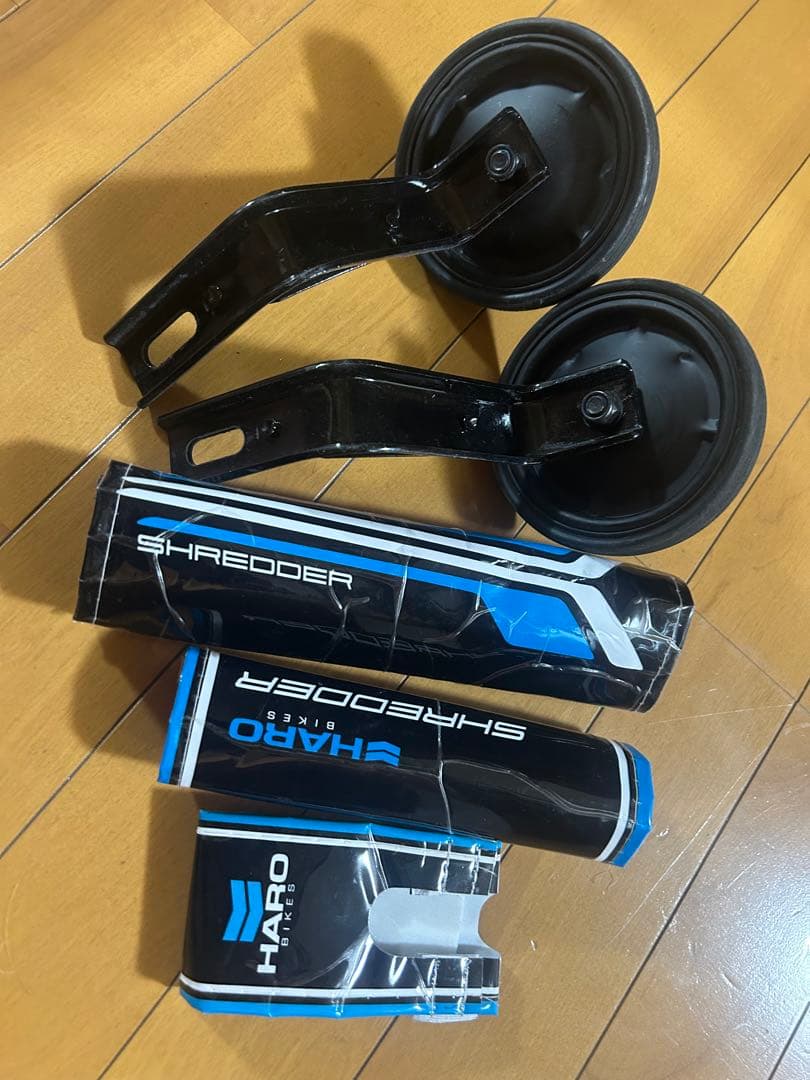 HARO BMX バイク ブラック・ブルー　14イン補助輪　　渋谷区引き取り限定