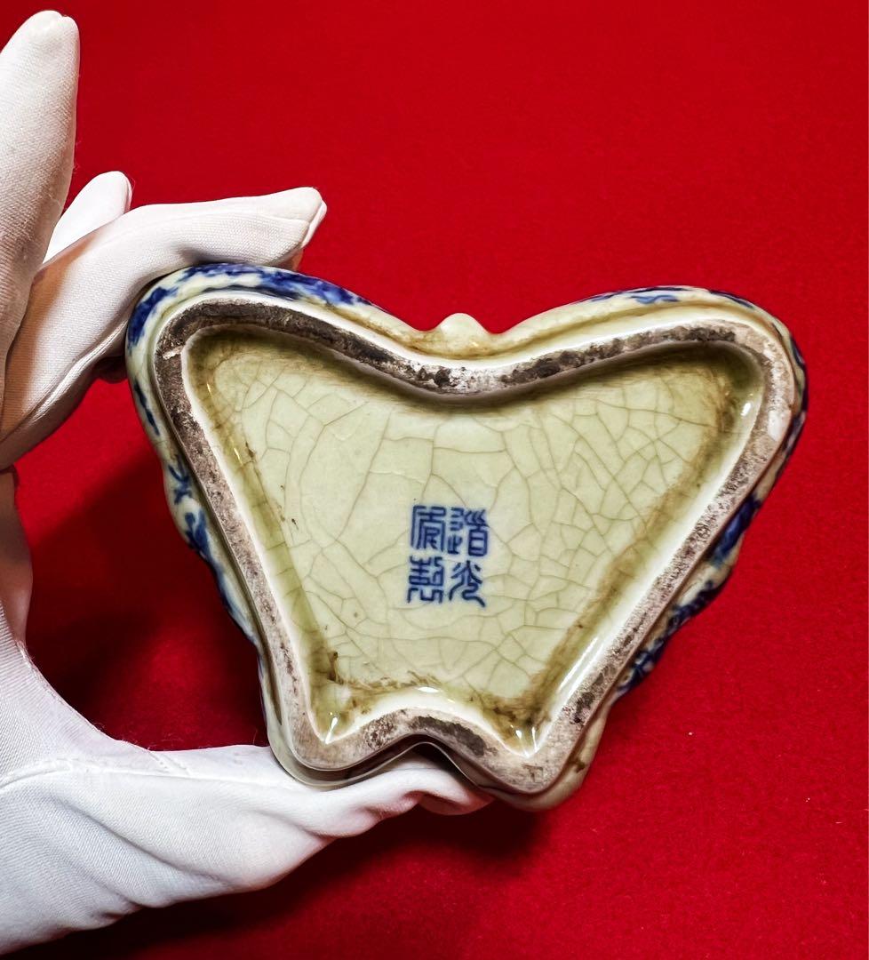 中国美術 古玩 道光年製 山水 人物 獅子紋樣春宫人物蝶々 蓋合 香合 小物入れ