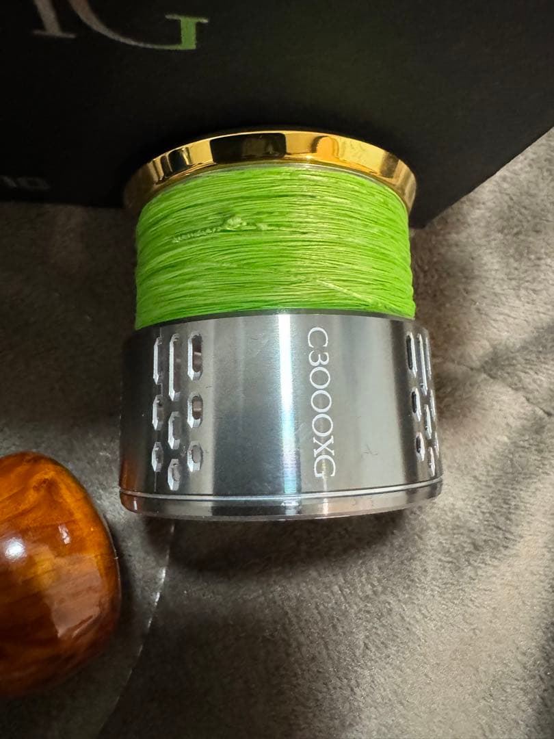 18STELLA 3000MHG スピニングリール　スプール付