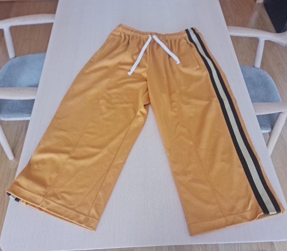 GUCCI ジャージパンツ