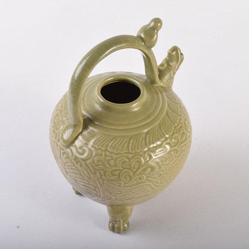 中国　龍泉窯　青磁　三つ足　神獣口水注瓶　C　7054