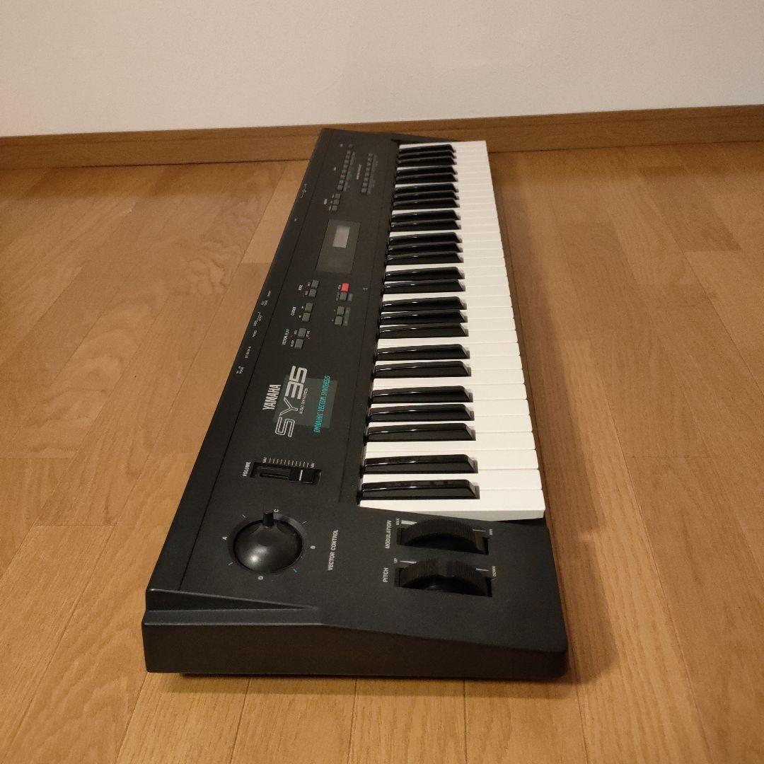 YAMAHA シンセサイザー SY35 ※本体+収納ケース+ACアダプター付