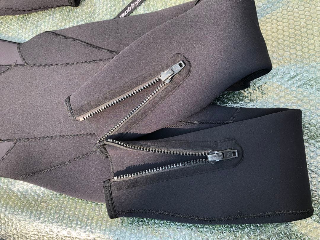 ウェットスーツ　女性　モビーズ　Mサイズ　ダイビング　サーフィン　マリンスポーツ