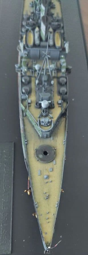 トランペッター 1/700 イギリス海軍 巡洋戦艦 レナウン 1942