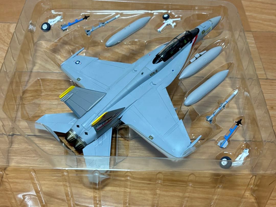 ドラゴン 1/72 F/A-18F SUPER HORNET VFA-2 訳あり