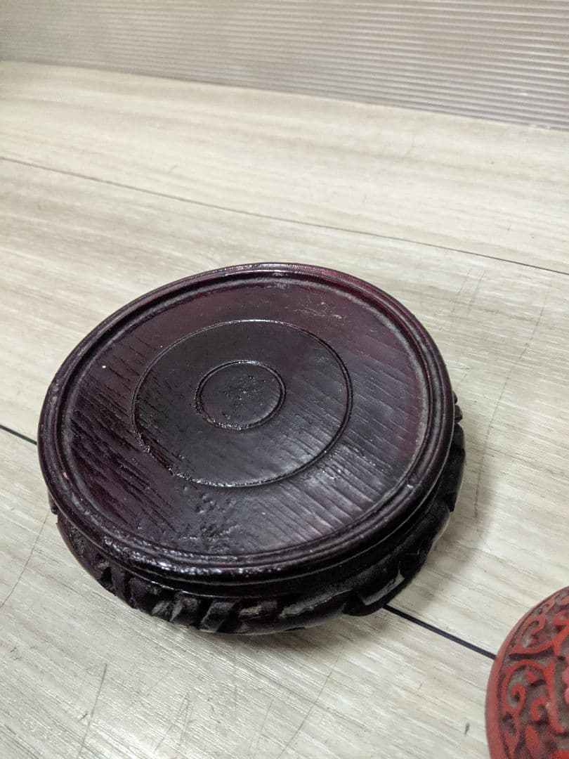 唐物 山水花草彫り 堆朱 茶入れ 唐木台付 彫漆 漆器 茶道具