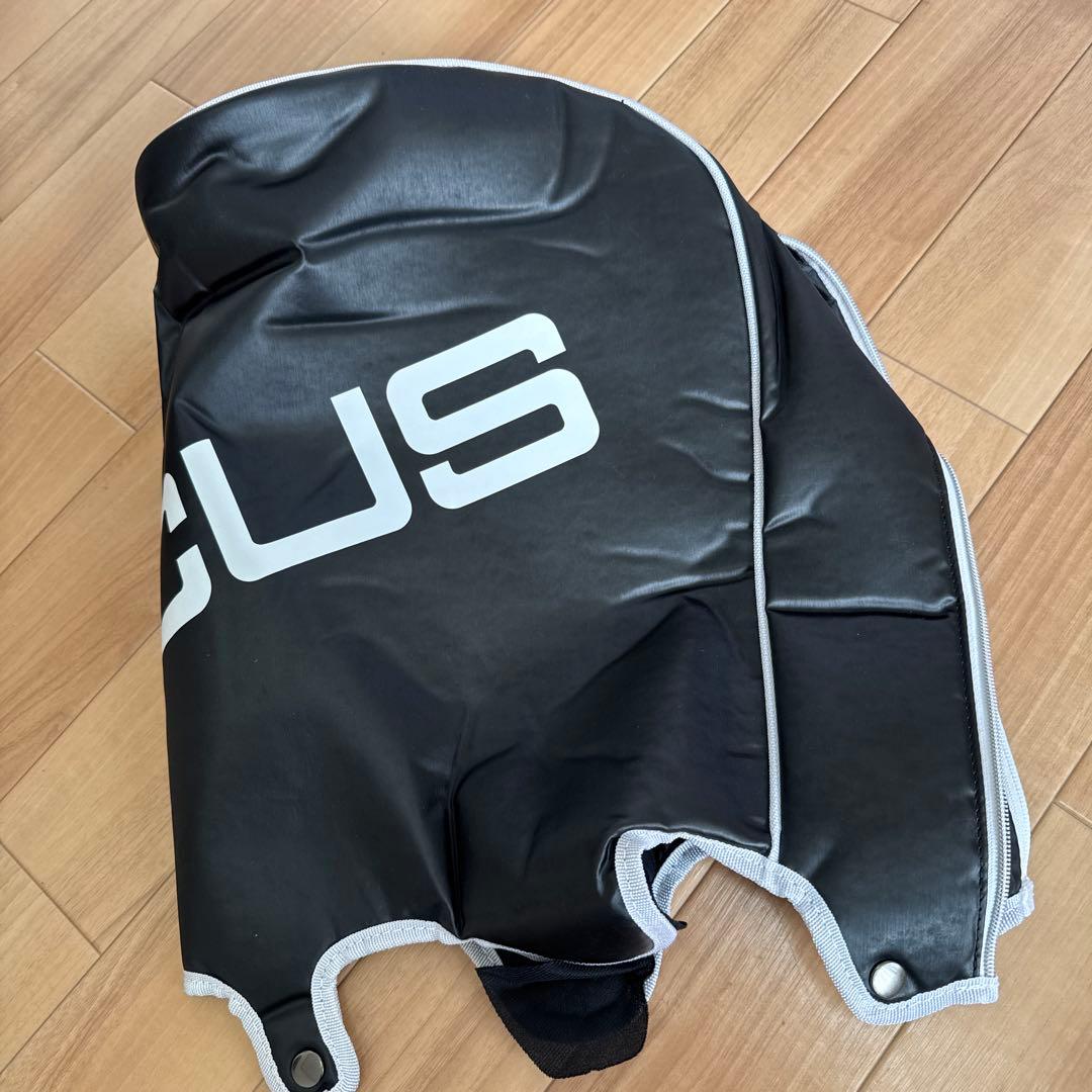 ドゥーカス キャディバッグ