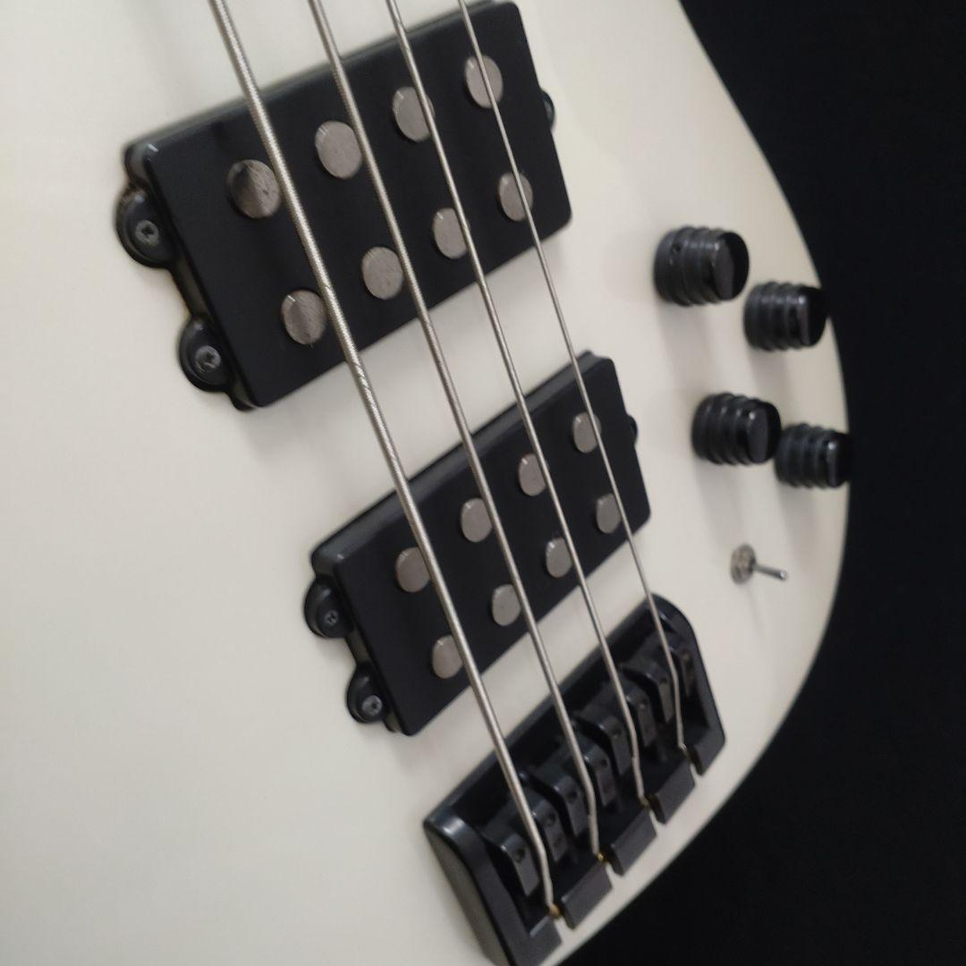 CORT C4H エレキベース