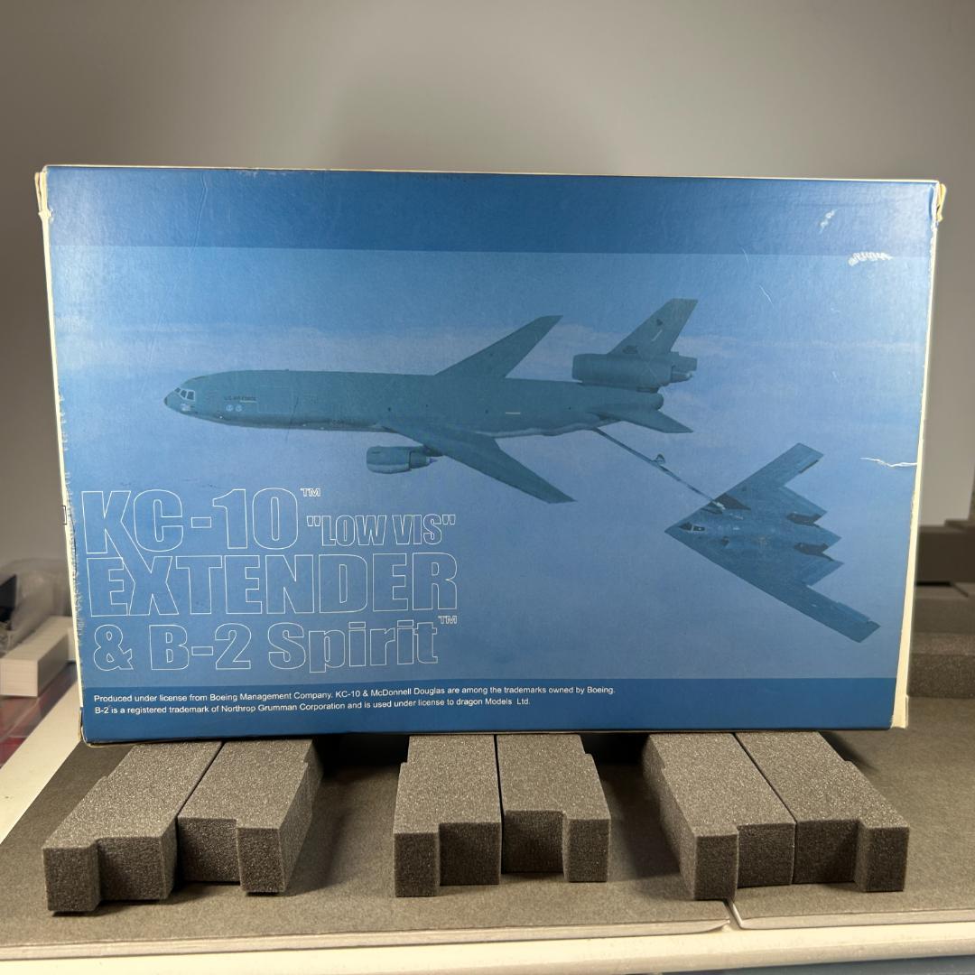 1/400 ドラゴン KC‐10 エクステンダー＆ B-2 スピリット セット