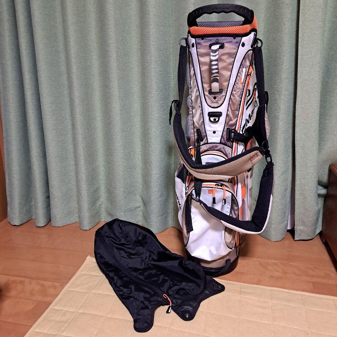 TaylorMade スタンド付きゴルフバッグ.フード付き.9.5インチ。
