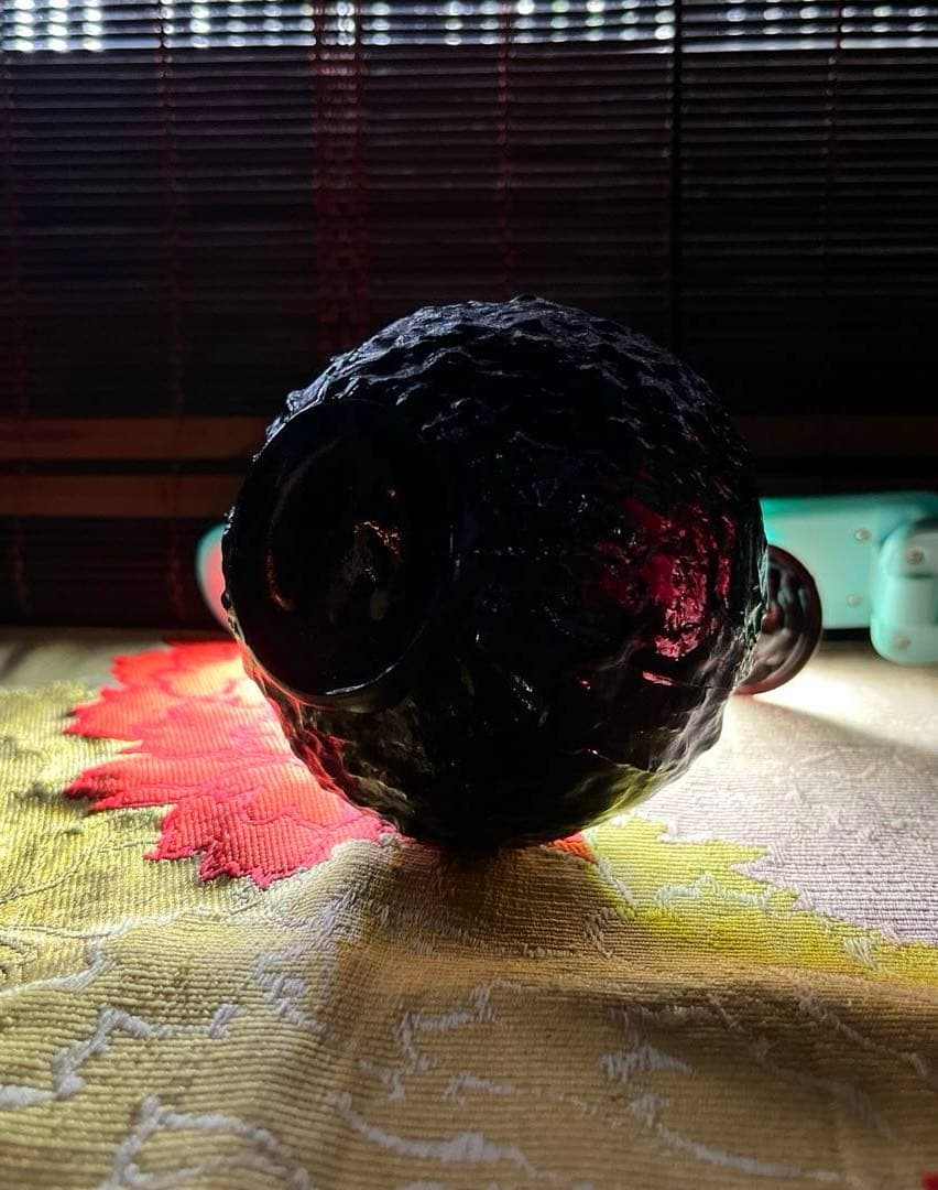 骨董　時代ガラス　プレスガラス　希少紫ガラス　渋紙　氷裂模様　凸凹プレス　花器