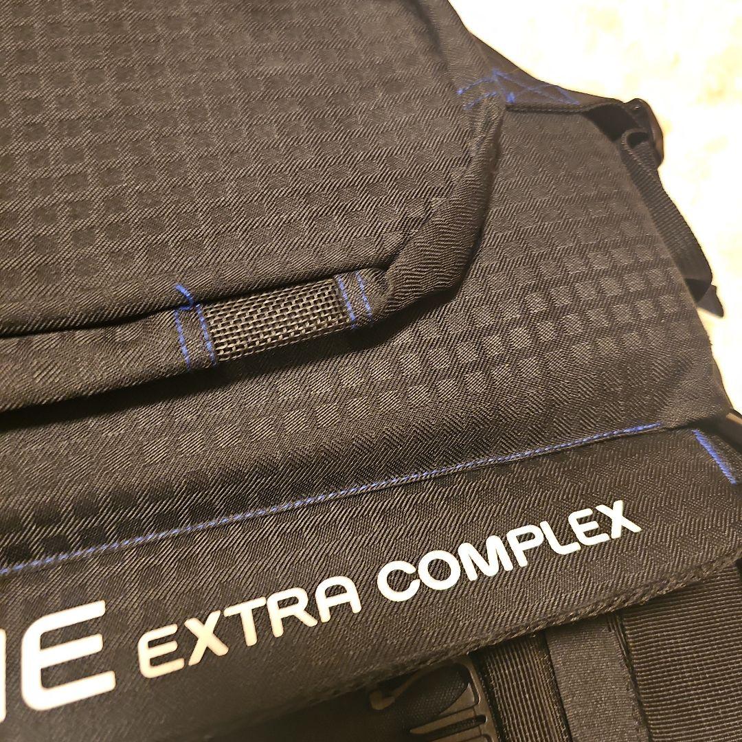 【極美品】マズメ MZXタイドマニアライフジャケットブラック×ブルー