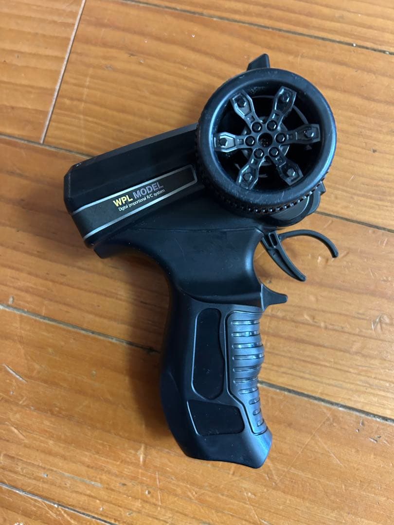 WPL 80ランクル　ハイラックスボディ　カスタム