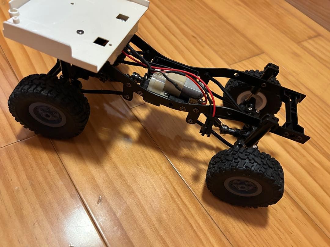 WPL 80ランクル　ハイラックスボディ　カスタム