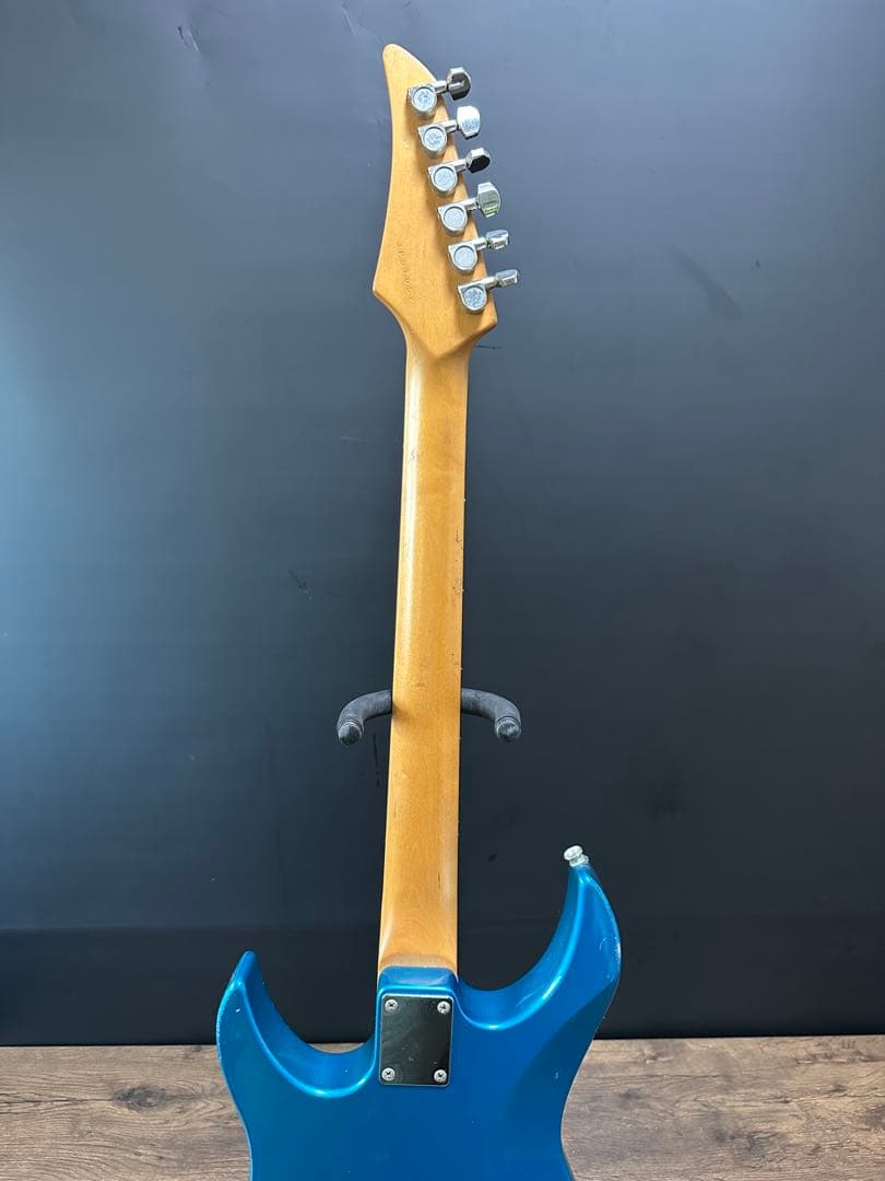 YAMAHA　ADVANCED FORM　YGX-121D　エレキギター