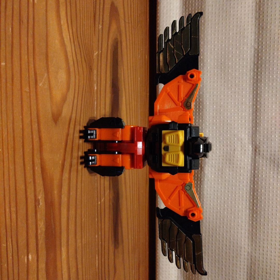 トランスフォーマー　アニマトロン巨重合体兵　プラッキング