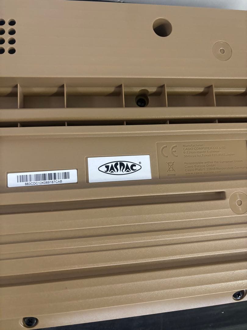 【美品‼️22年製‼️】CASIO LK-526 光ナビゲーション付きキーボード