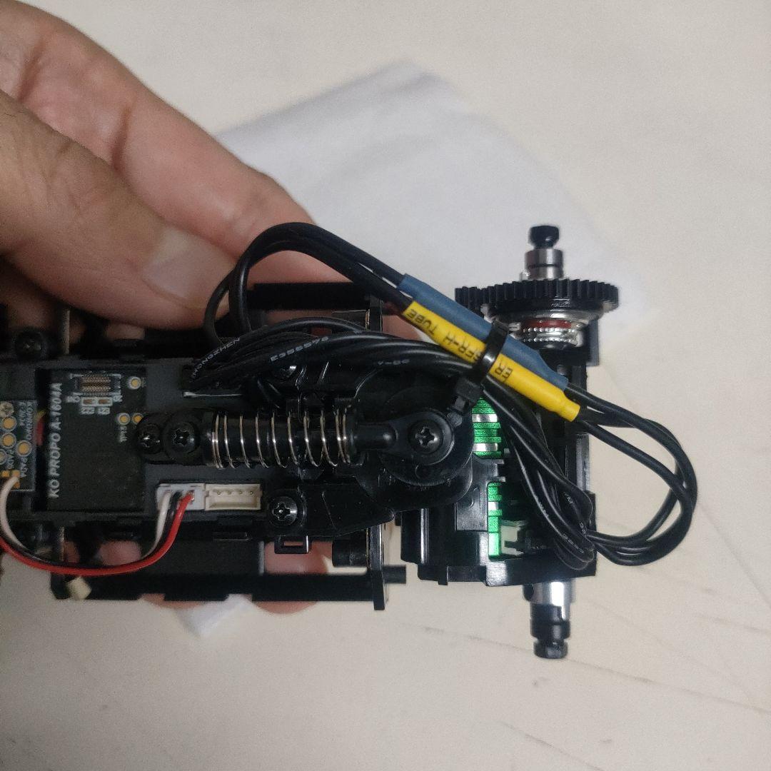 【未走行】MR-04 EVO2シャーシセット (4100KV) V2ジャイロ搭載