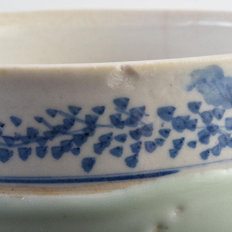 瀬戸焼　染付　花草文　三足香炉　蓋物　在銘　時代箱　V　9032