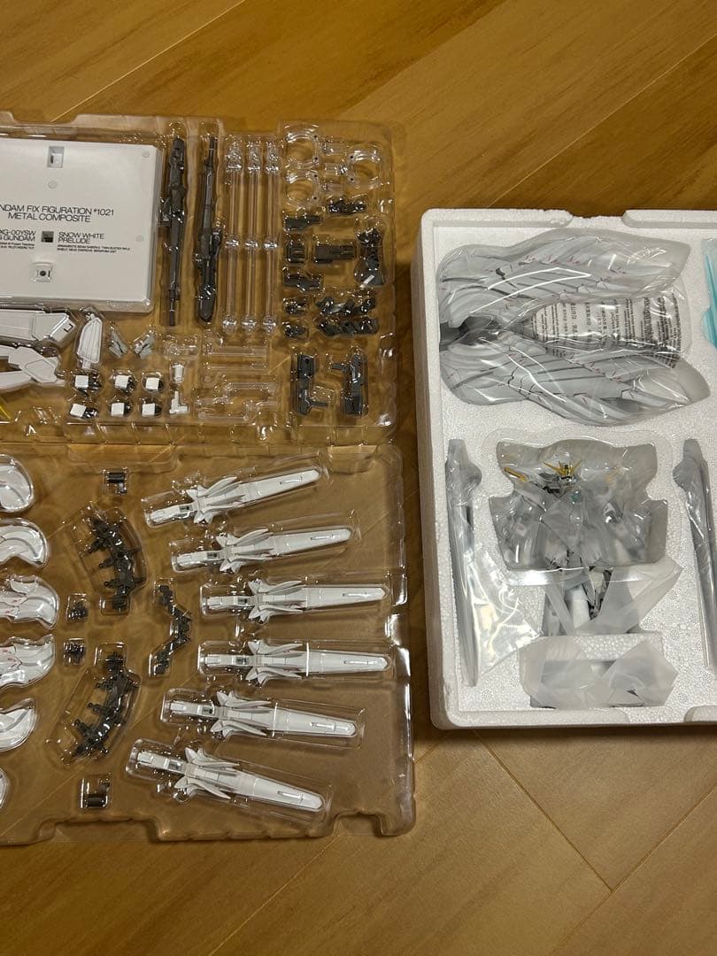 L COMPOSITE ウイングガンダムスノーホワイトプレリュード