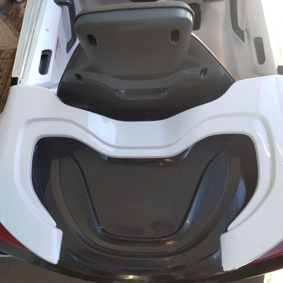 トイザらス　 i8 Concept Spyder 子供用電動自動車