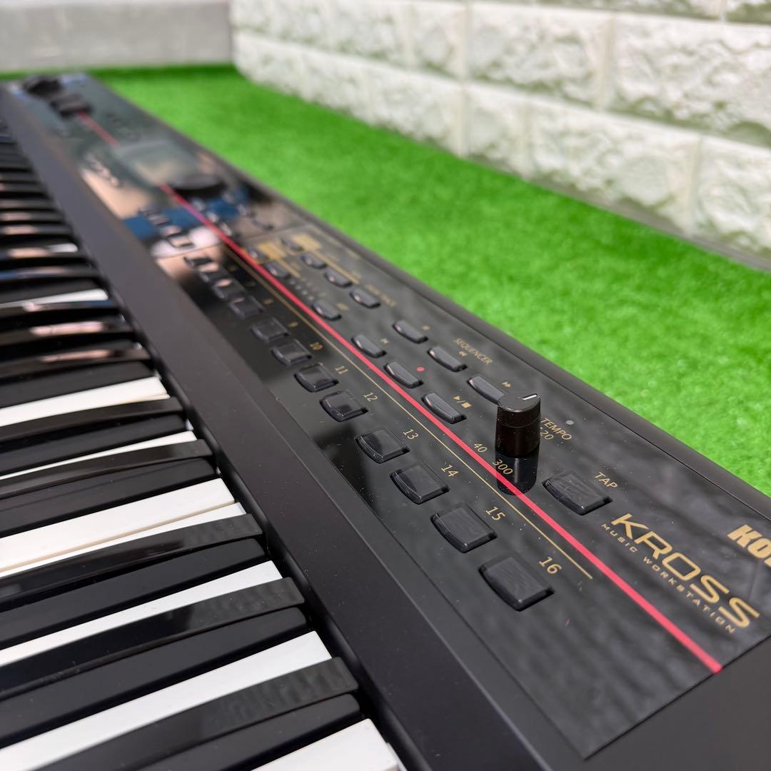 美品　KORG コルグ KROSS 61鍵盤　シンセサイザー　ケース付き　良好