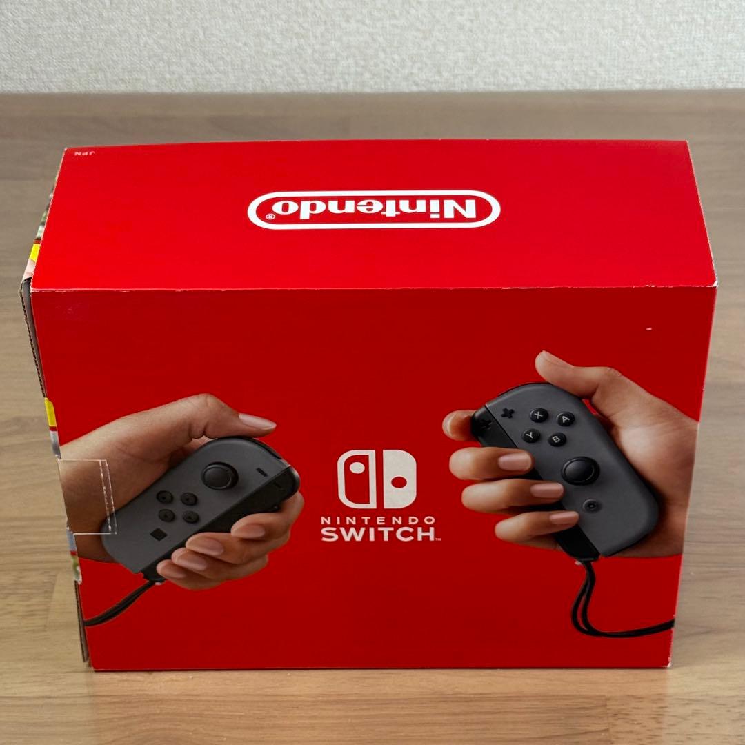 6-151【ほぼ未使用】Switch 本体 新型 グレー 箱付き