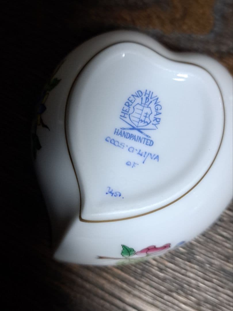 (お値下)　新品　Herend 陶磁器 　ひつじ 　ヴィクトリア　ボンボニエール