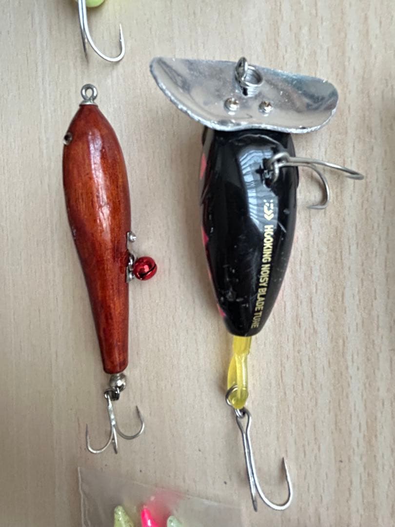 SMITH キャタピー、他ナマズ、バス、雷魚ルアー10個