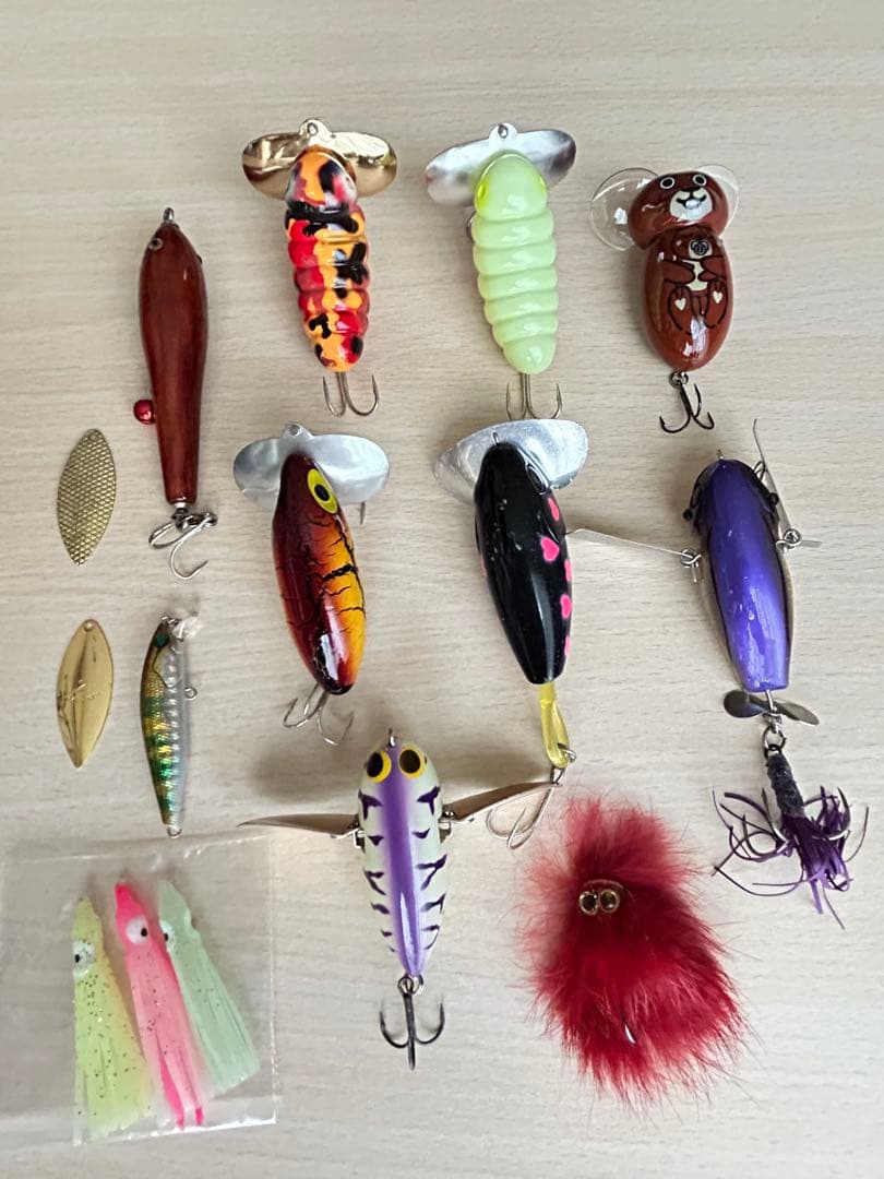 SMITH キャタピー、他ナマズ、バス、雷魚ルアー10個