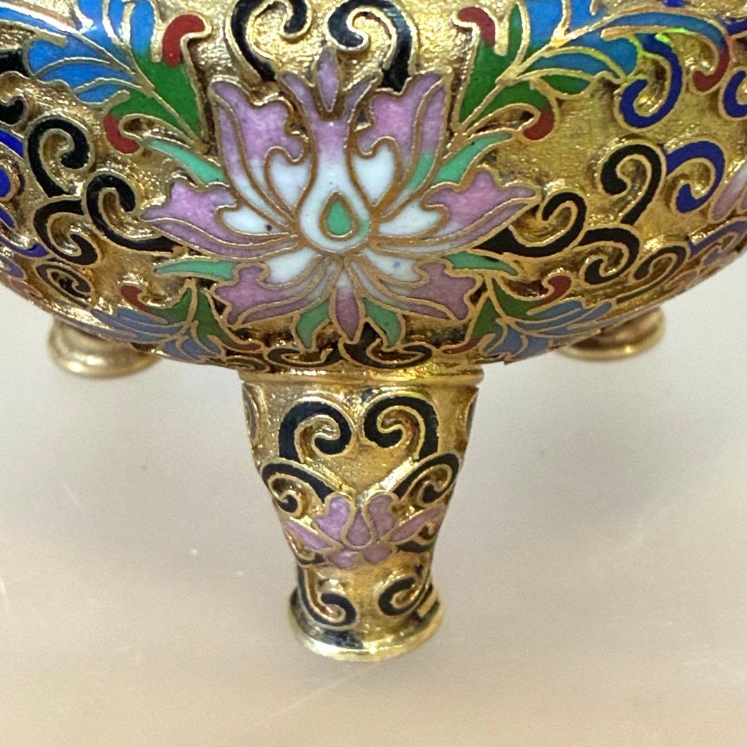 中国美術　三つ脚　七宝焼香炉　金彩唐蓮花紋　景泰藍　耳輪　獅子　アンティーク