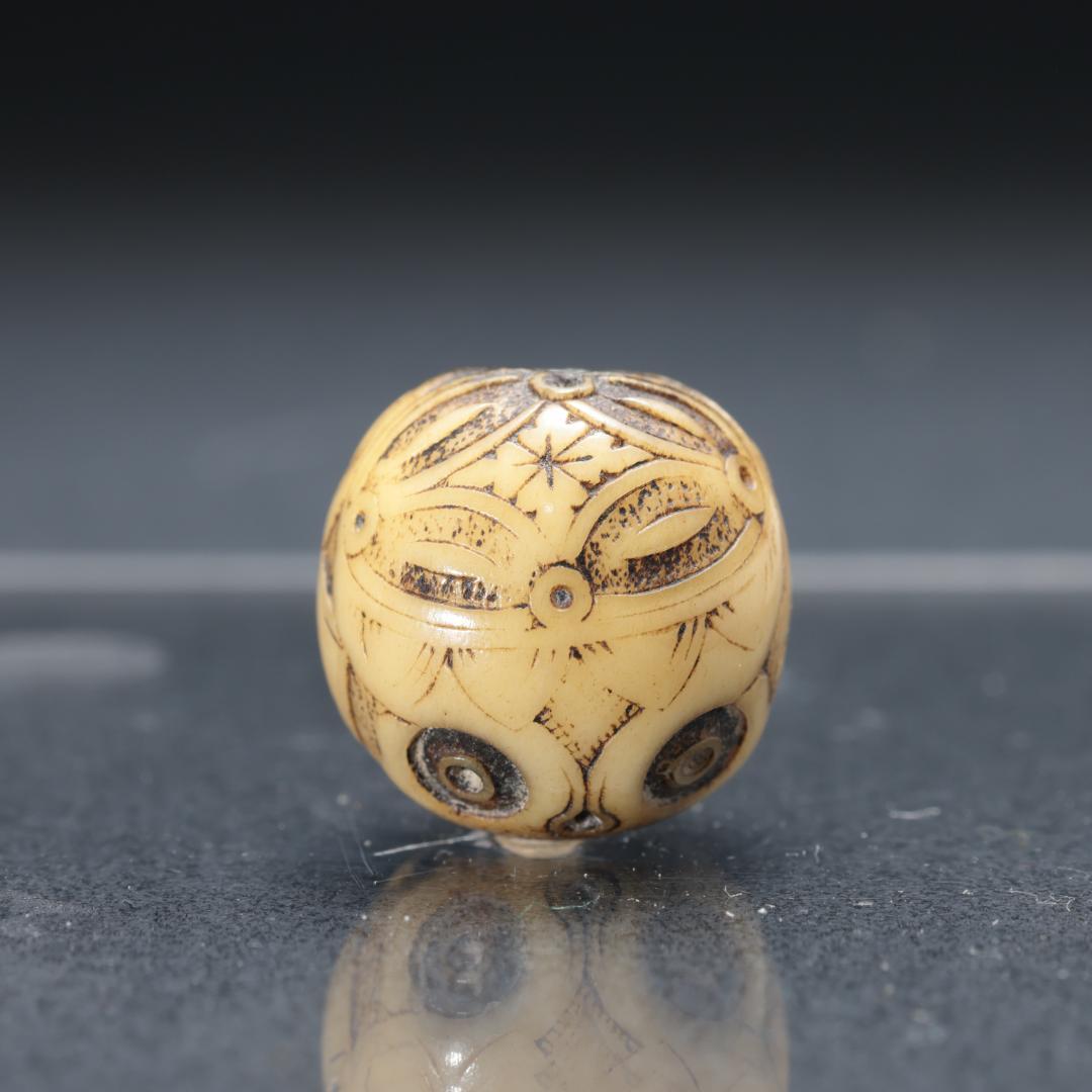 緒締め玉　七宝文　渦　鹿角　骨董　胴乱　印籠　R1446