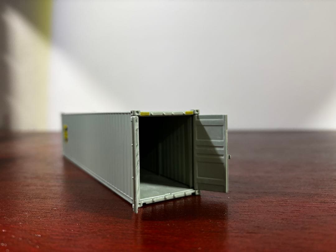 MINIGT No.705 UPSアクトロストラック&UPSフィギュアセット