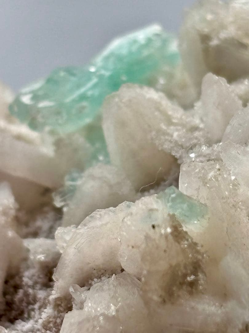 グリーンアポフィライト　スティルバイト　ヒューランタイト　インドマハラシュトラ産