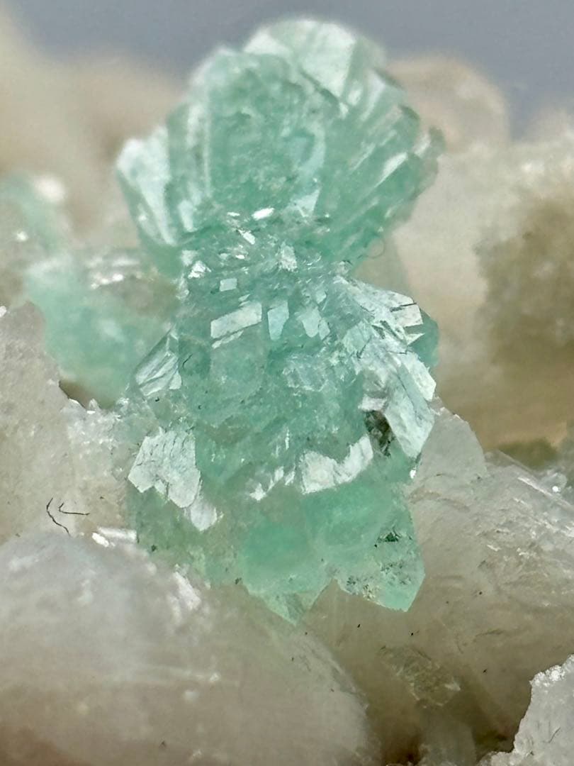 グリーンアポフィライト　スティルバイト　ヒューランタイト　インドマハラシュトラ産