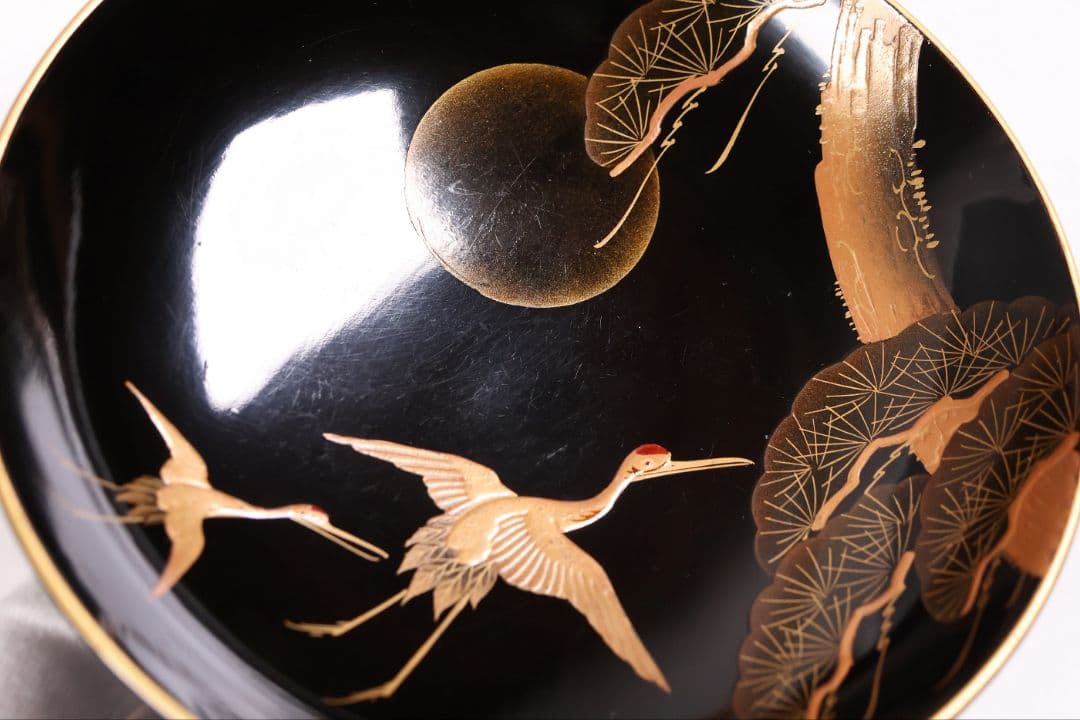 【CM378】大正期 月と松 飛翔鶴 金蒔絵 欅地溜塗 黒塗 椀二客 木製漆器