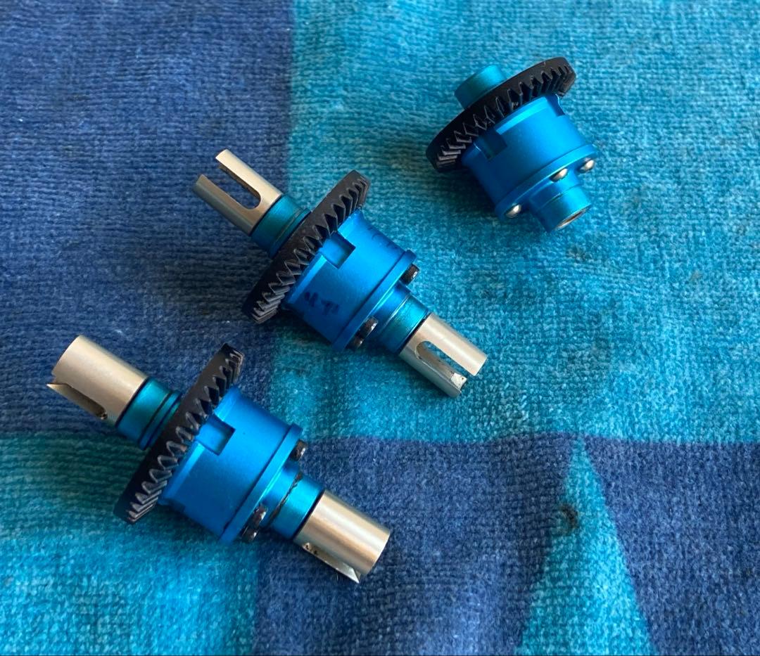 タミヤTB05-TB05R仕上げ　希少アルミロアバルク前後装着、アルミデフ付き