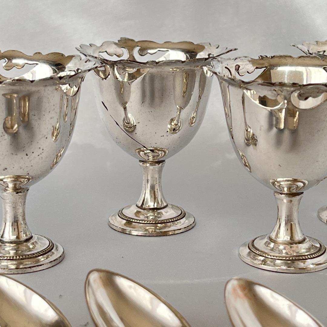 【英国】エッグクルーゼ【シルバープレート】エッグカップ/スタンド