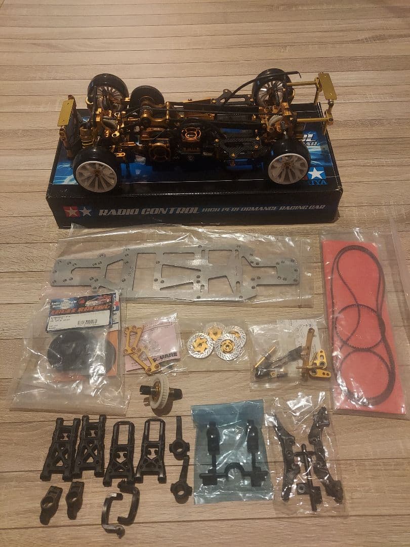 TA-05 VDF　ゴールド　美品　レアパーツ多数　TA05