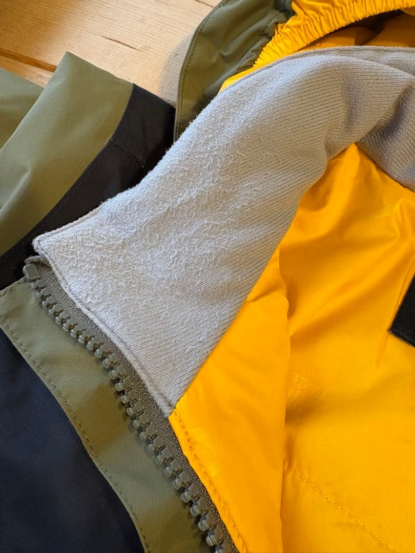 【美品】ノースフェイス キッズ スノーウェア　スキーウェア 120